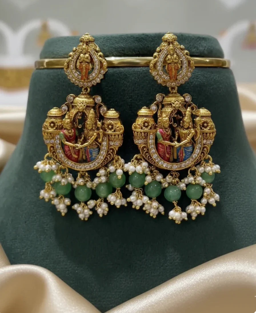 Handpainted Necklace Set.